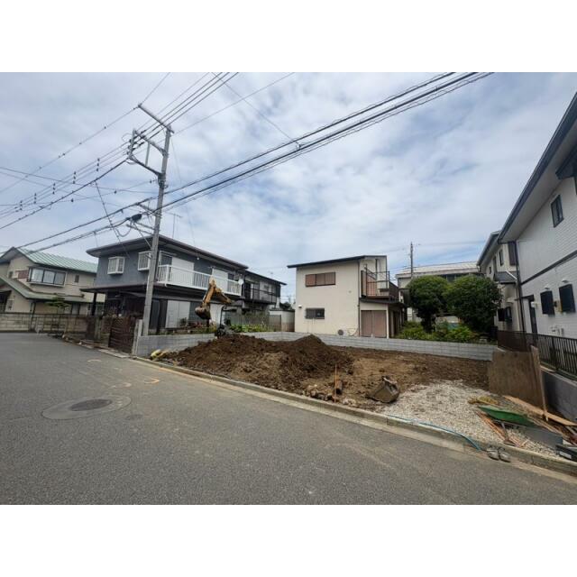 奥行き3mの広いバルコニーが南西側にございます！天候の変化にも柔軟に対応できる快適なスペースとなってお