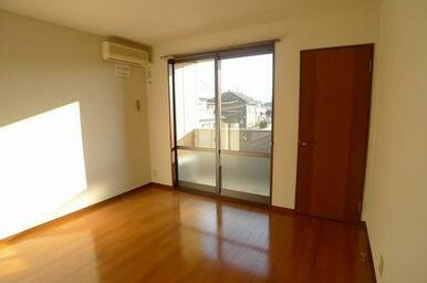 【２Ｆ南洋室】寝室以外にも部屋自体をランドリー＆収納スペースとしたり、お子さんのプレイルームとした…