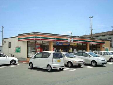 セブンイレブン富士市蓼原店まで687ｍ