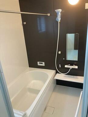 一日の終わりはバスタイムでリラックス。お湯でぽっかぽかに温まって快眠を（6号棟）