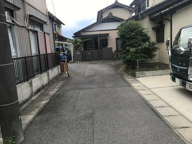 前面道路