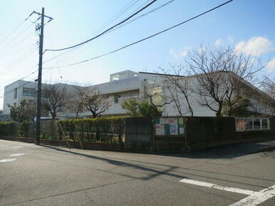 横浜市立市ケ尾中学校