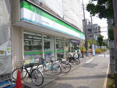 ファミリーマート府中小金井街道店