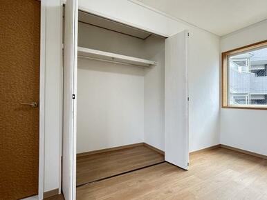 2階西側洋室収納