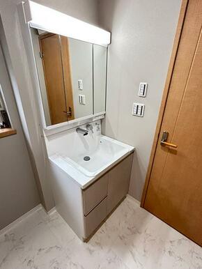 洗面台（新品交換済み）