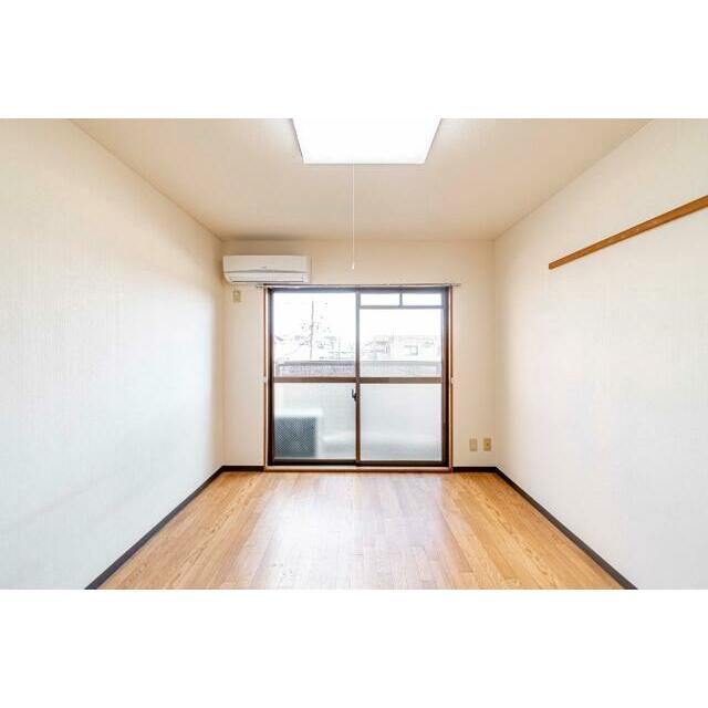 同間取り反転タイプの別部屋
