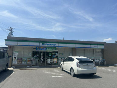 ファミリーマート知多朝倉店