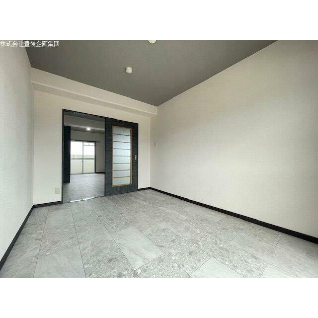 子供部屋にどうぞ！収納スペースはありませんがその分レイアウトが自在です！