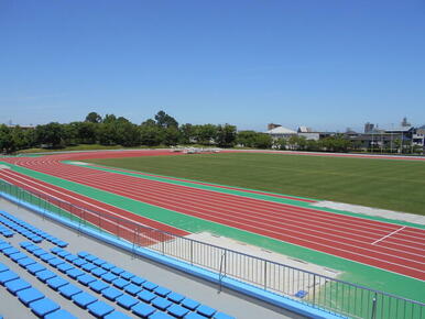 徳島市陸上競技場