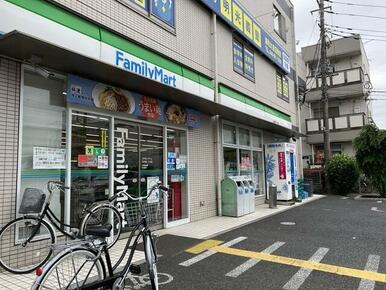ファミリーマート太田窪二丁目店