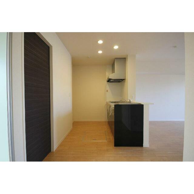 対面型システムキッチン。