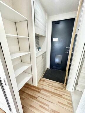 apartment 山内町大字三間坂