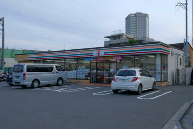 セブンイレブン町田街道鶴間店