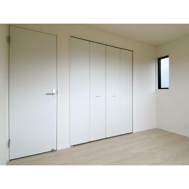 2F洋室（6帖）の収納