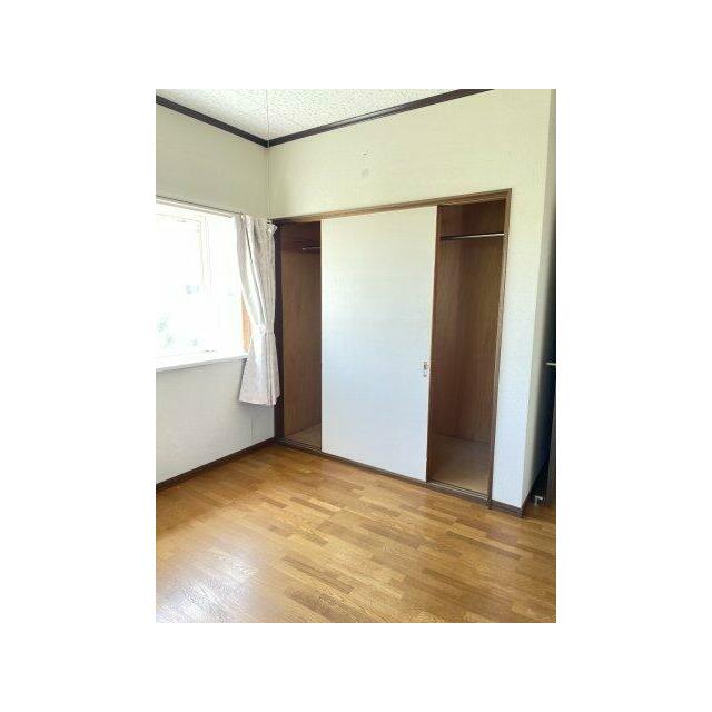 クローゼット付きで収納楽々！