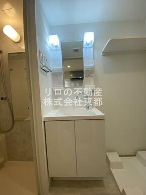 嬉しい洗面台は独立タイプ！