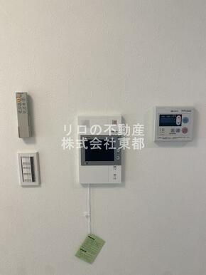 訪問者が一目で分かるＴＶモニタ付インターホンです！