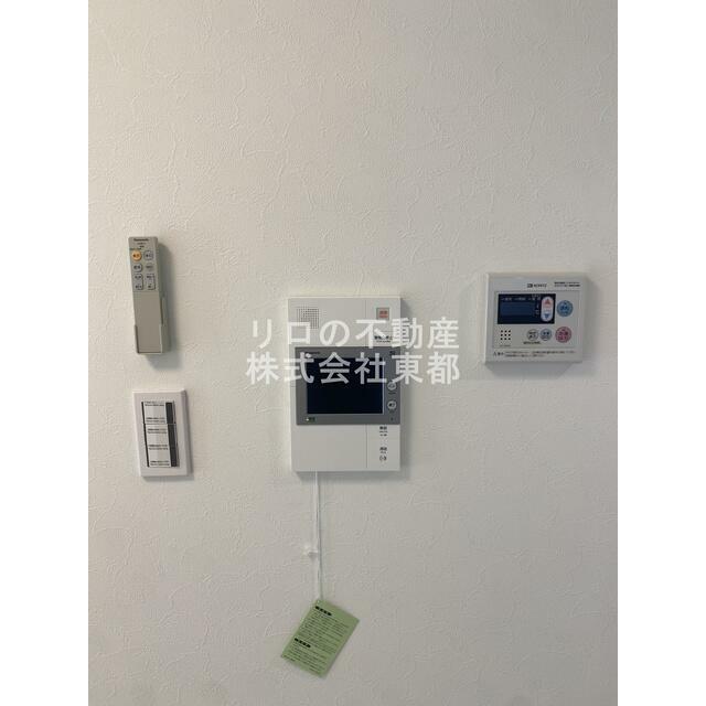 訪問者が一目で分かるＴＶモニタ付インターホンです！