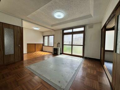 照明も交換しております。