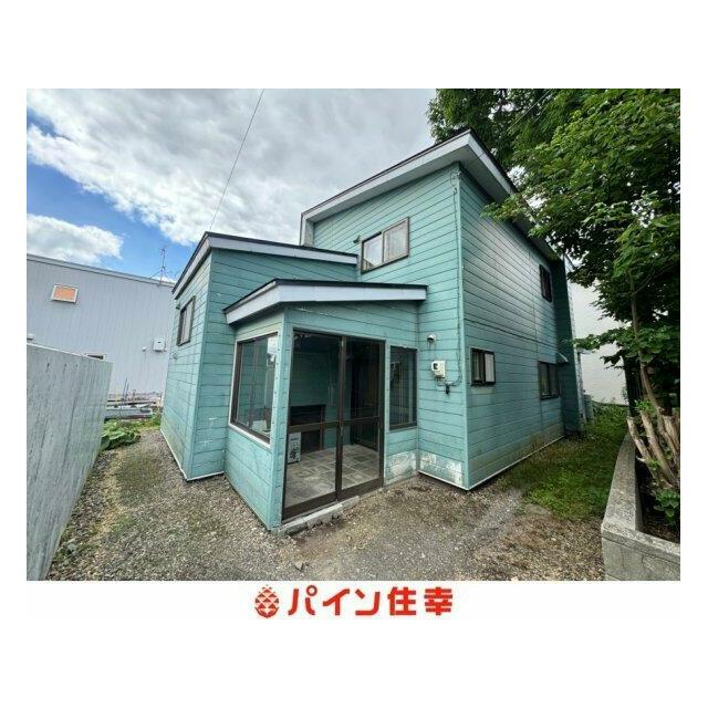 屋根は5年前に塗装済み。