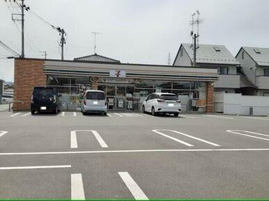 セブンイレブン原町北町店まで600m