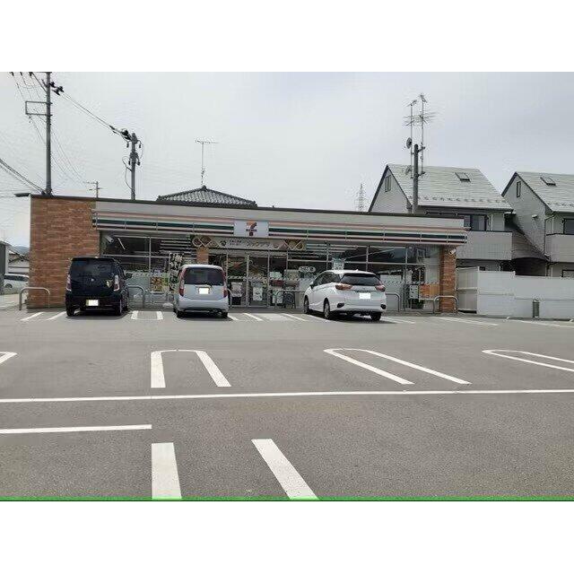 セブンイレブン原町北町店まで600m