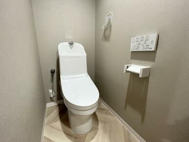 「トイレ」新規交換済みです