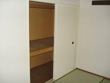 写真は別号室のものです