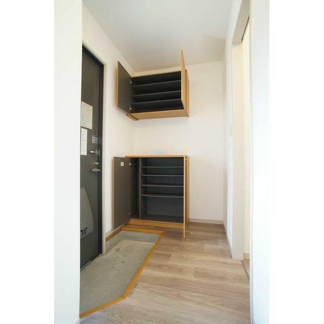 シューズボックス