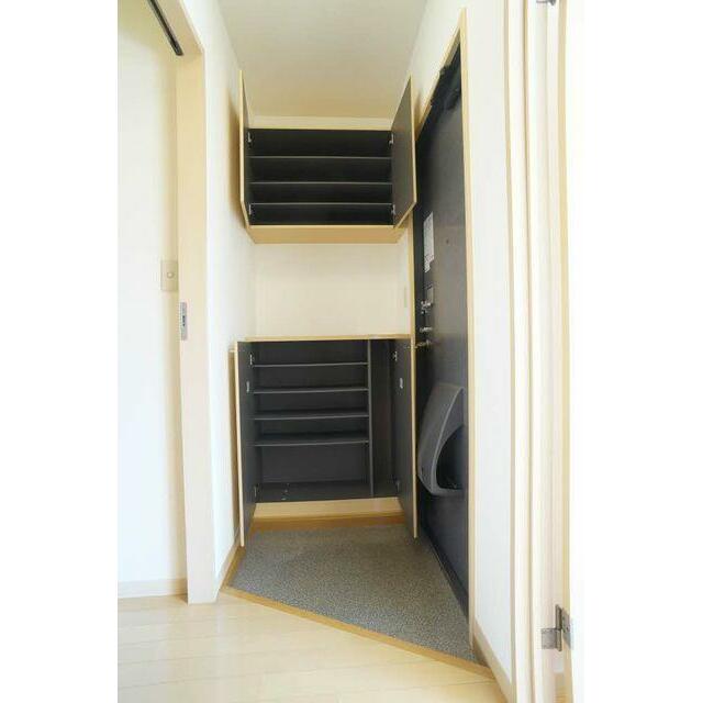 シューズボックス