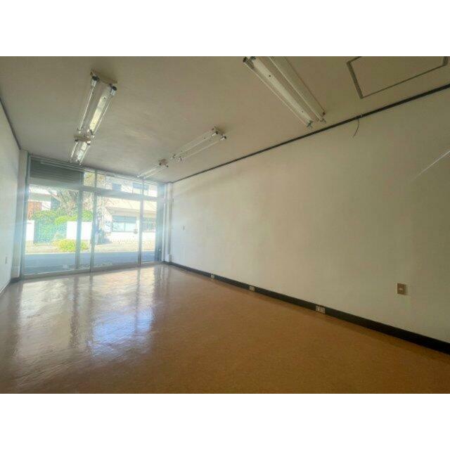 テナントスペース