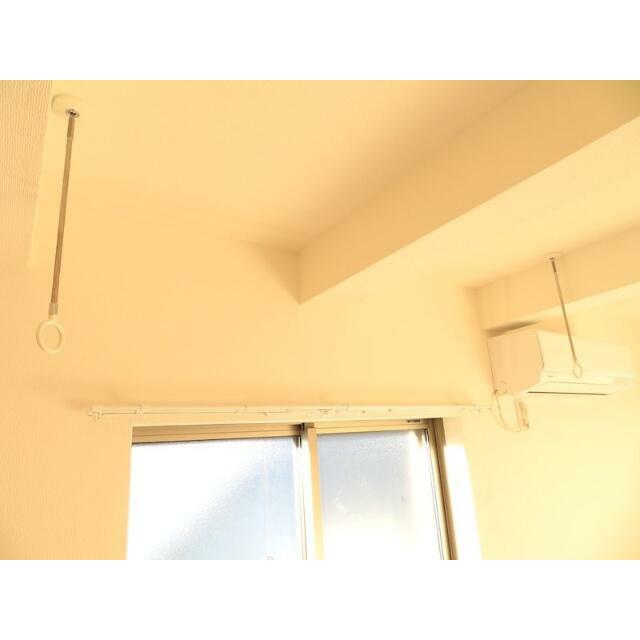 雨の日に便利な室内物干し
