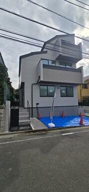 日を重ねるごとにこの佇まいに愛着が湧いてきそう（1号棟）