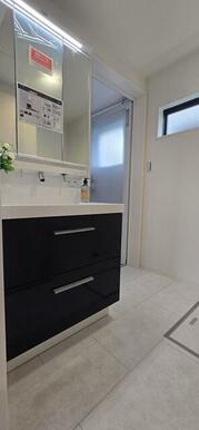 毎朝の寝癖チェックもおまかせ（1号棟）