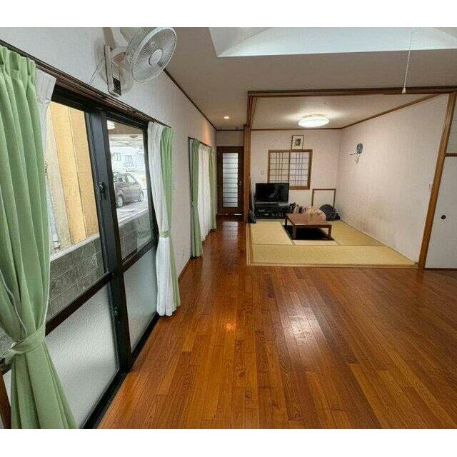 ※家具消去の加工をしております。