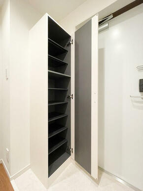 シューズボックス