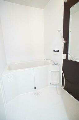 コンパクトで使いやすいお風呂です