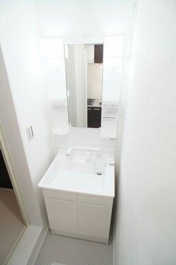 スペースが確保できる洗面所です