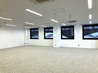 2Fワンフロア※分割前の写真です