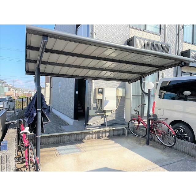 屋根付き駐輪場
