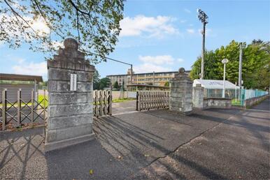 宇都宮市立国本中学校