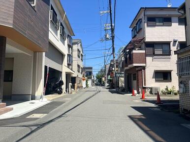 周辺交通量も少なく閑静な住宅街です♪