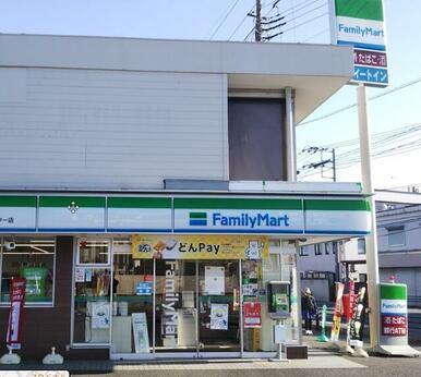 ファミリーマート川越インター店