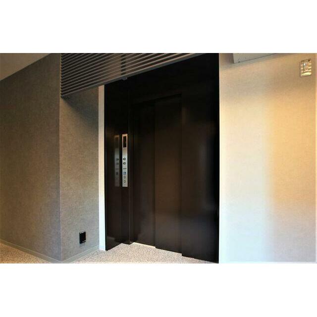 共用エレベータ設置しています。