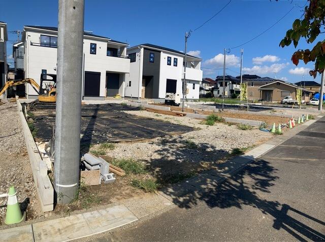 さいたま X-Guard安全柵 - センターロック付きスライドドア | Axelent