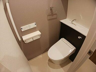 シンプルで使いやすいトイレです