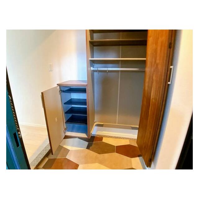 「TVモニターホン」来訪者を確認できるので安心です。