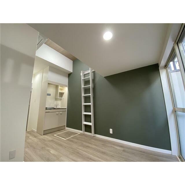 洋室　２０２５年９月壁紙・床貼替え