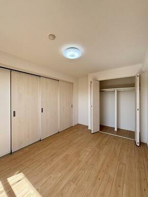 洗面脱衣所　別角度