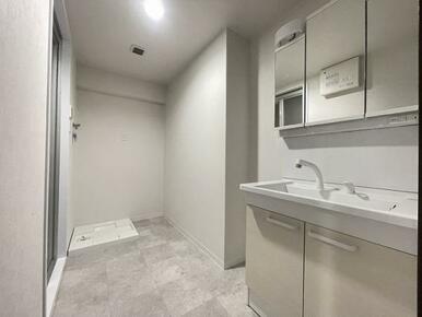 「洋室約4.9帖」